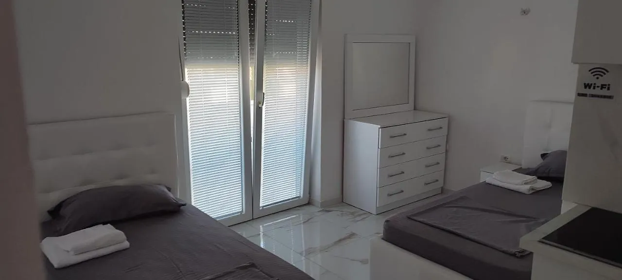 Golem Apartment Golem (Tirana)
