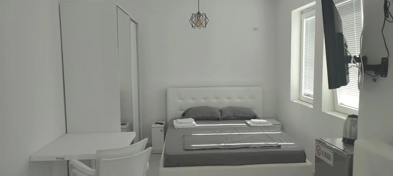 Golem Apartment Albânia