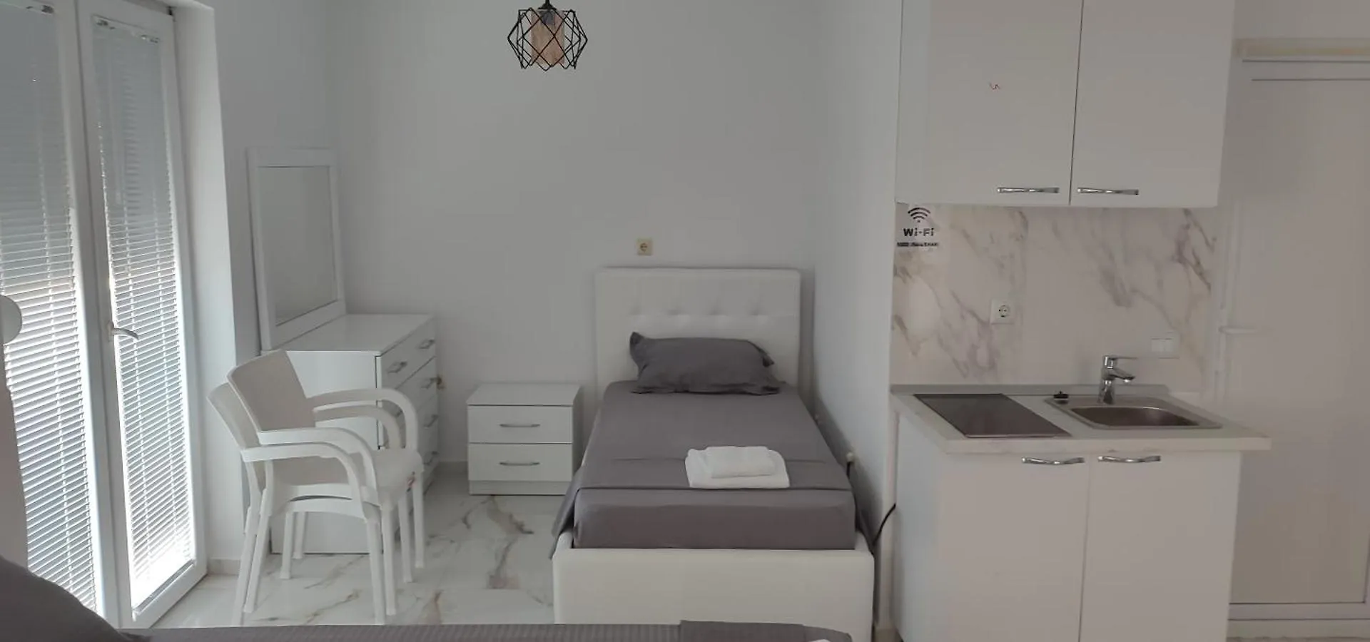 Golem Apartment  Golem (Tirana)