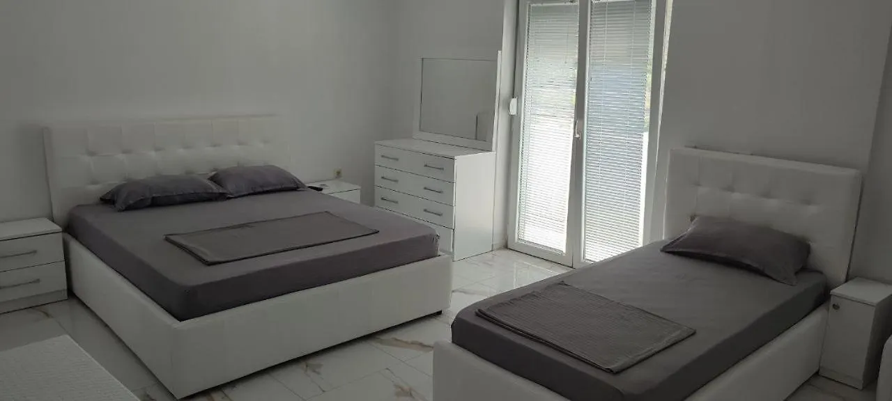 Golem Apartment Golem (Tirana)